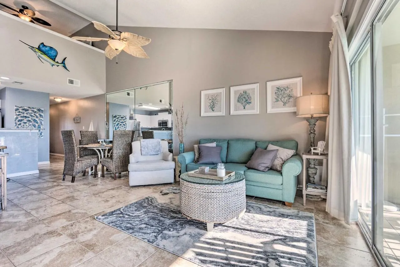 Well-Appointed Family Condo On Miramar Beach! Destin