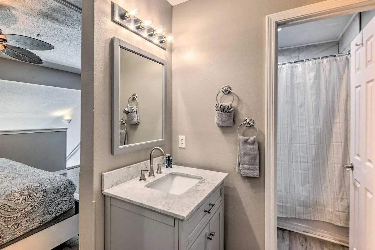 Well-Appointed Family Condo On Miramar Beach! Destin