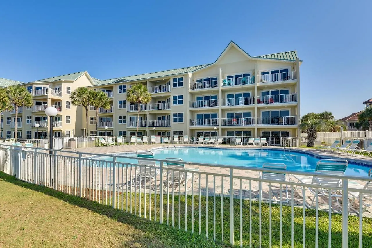 Apartment Well-Appointed Family Condo On Miramar Beach! Destin