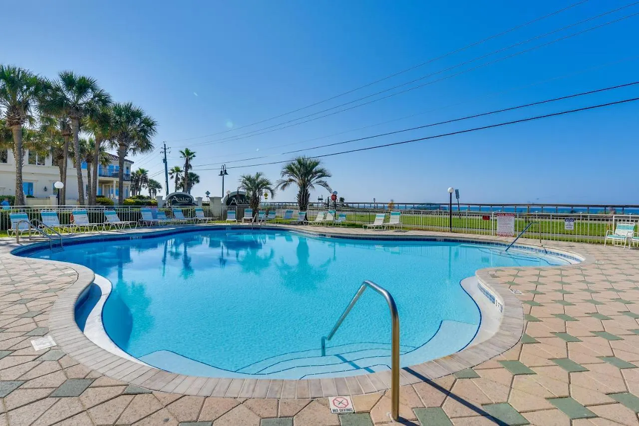 Well-Appointed Family Condo On Miramar Beach! Destin